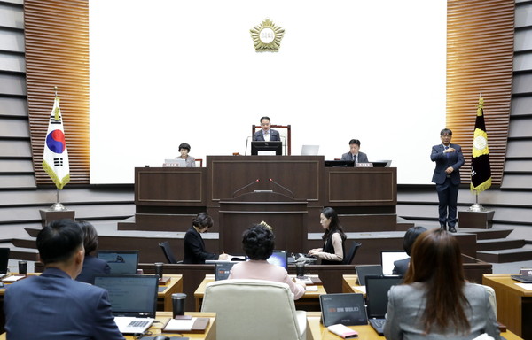 ▲ 제271회 임시회부터 수화통역서비스 시작