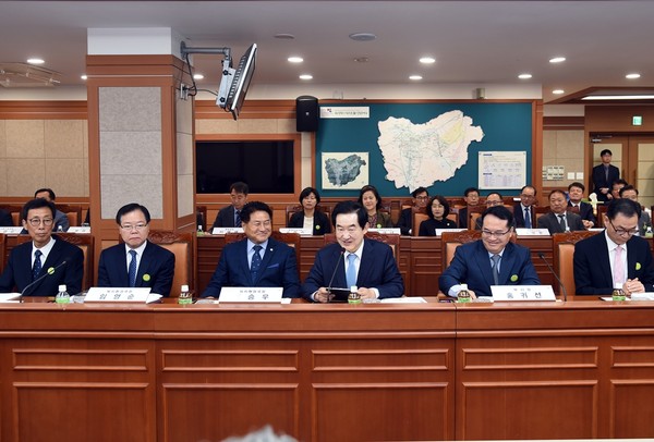 ▲ 정책간담회에 참석한 안병용 의정부시장.