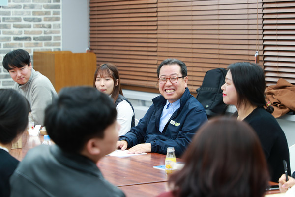 ▲ 동네 형님 조광한 남양주시장과 청년들의 심야 데이트 모습.