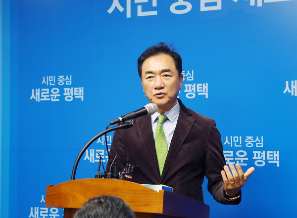 ▲ 어린이보호구역 안전대책 강화 실시를 발언하는 정장선 평택시장.