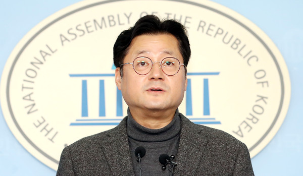 ▲ 브리핑하는 홍익표 더불어민주당 간사.