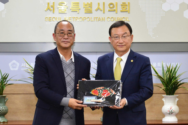 ▲ 서울시의회 박기열 부의장 중국 쿤밍시 정부 방문단 환영.