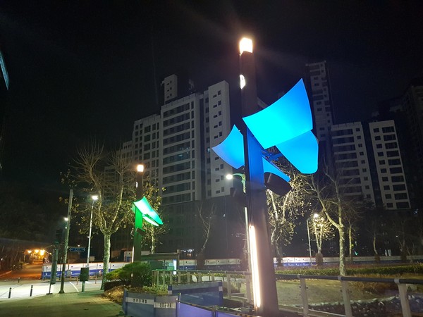 ▲ 기둥형 안개분무시스템 ‘아쿠아 포스트’.