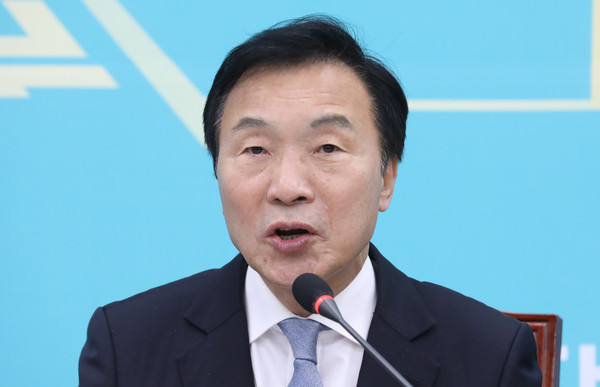 ▲ 새해 인사하는 손학규 대표.