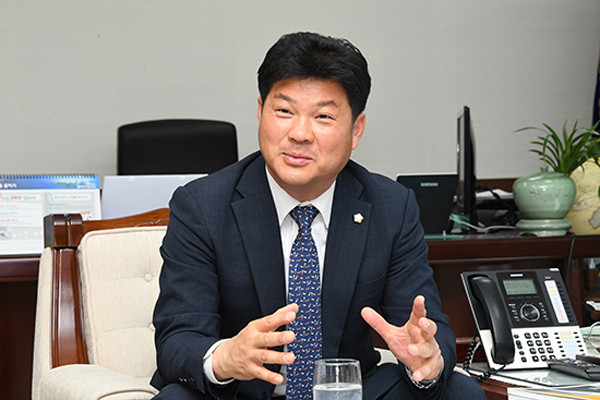 ▲ 동두천시의회 이성수 의장