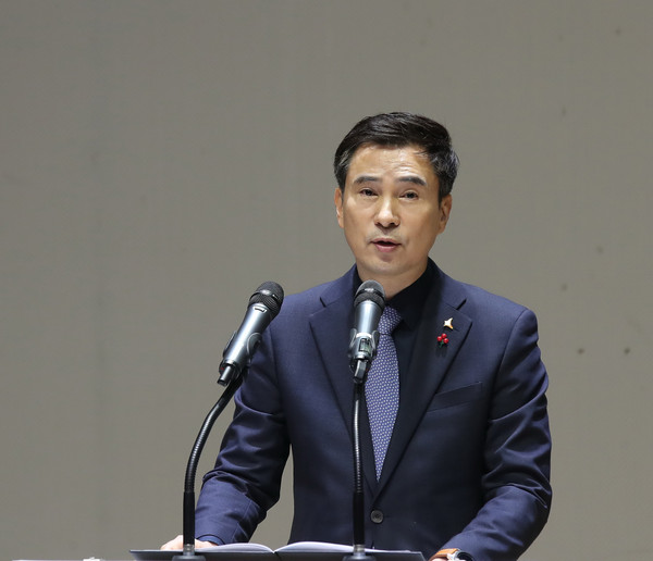 ▲ 시무식에서 신년사를 말하고 있는 서철모 화성시장.