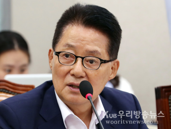 ▲ 모두발언하는 박지원 대안신당 의원.