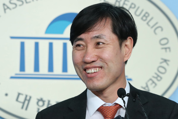 ▲ 미소짓는 하태경 새로운보수당 책임대표.