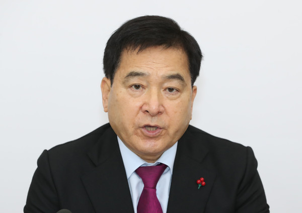 ▲ 현안 기자간담회하는 심재철 원내대표.