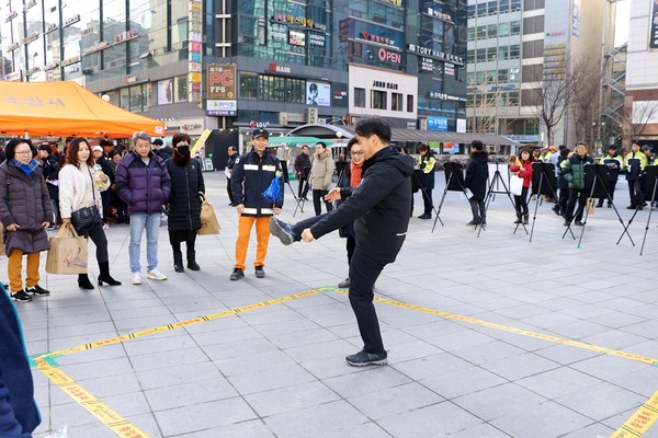 ▲ 주택용 소방시설 선물하기 캠페인.