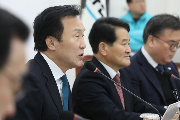▲ 현안 발언하는 손학규 대표.