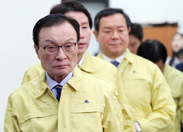▲ 굳은 표정의 더불어민주당 이해찬 대표.