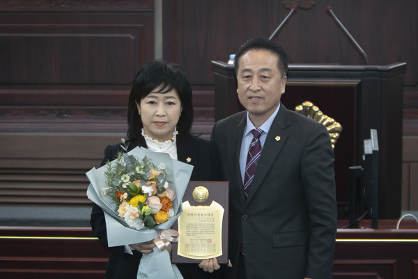 ▲ 차순임 의원 지방의정봉사대상 수상.