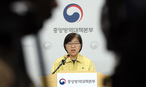 ▲ 브리핑하는 정은경 중앙방역대책본부장.