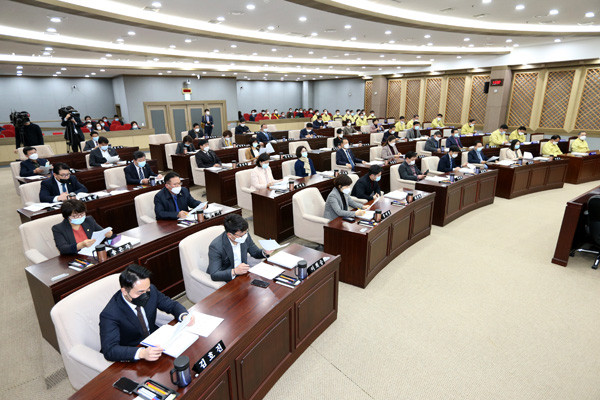 ▲ 수원시의회 제348회 임시회 마무리.