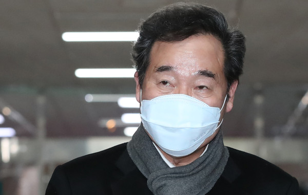 ▲ 대한민국 미래준비 선대위 참석하는 이낙연 위원장.