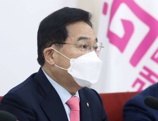 ▲ 기자간담회하는 심재철 미래통합당 원내대표.