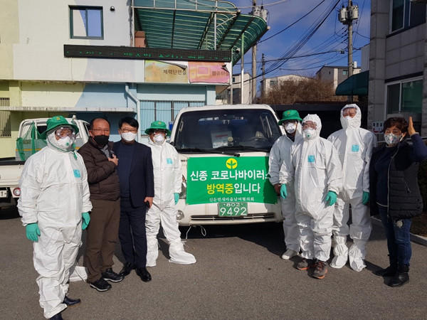 ▲ 신둔면 자체자율방역단 구성해 방역활동.