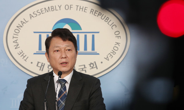 ▲ 비례정당 관련 기자회견하는 최재성 의원.
