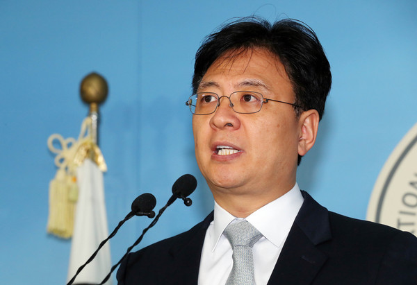 ▲ 미래통합당 입당 선언하는 장진영 전 비서실장.