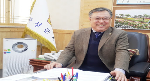 ▲ 곡성군의회 정인균 의장.