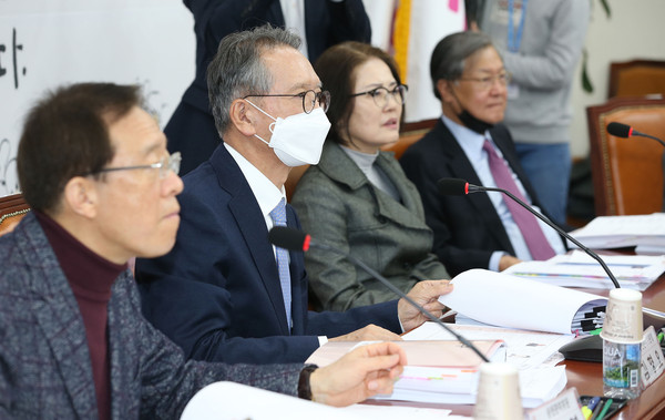 ▲ 미래통합당 공천관리위원회의 공천신청자 면접 현장.