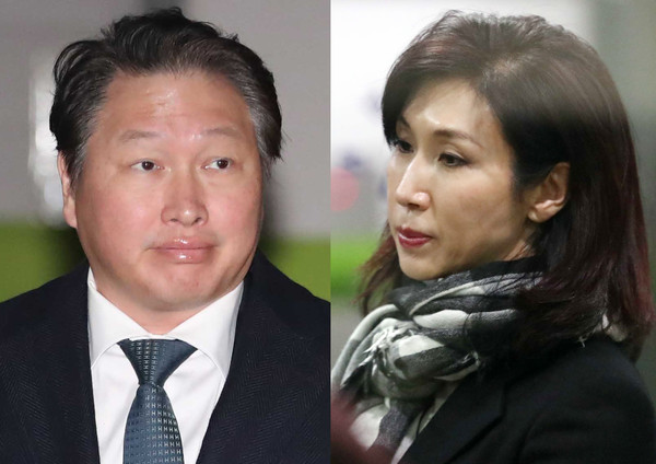 ▲ 최태원 SK 회장(왼쪽)과 노소영 아트센터 나비 관장.