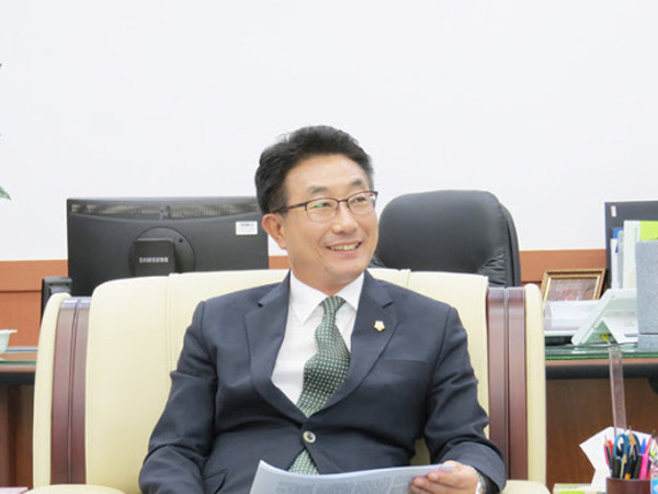 ▲ 진도군의회 김상헌 의장.
