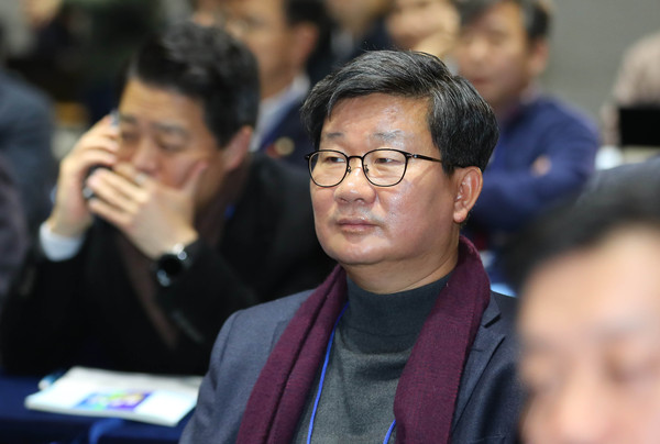 ▲ 생각에 잠긴 전해철 더불어민주당 의원.