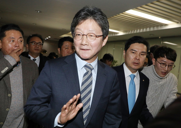 ▲ 불출마 선언후 국회 나서는 유승민 보수재건위원장.