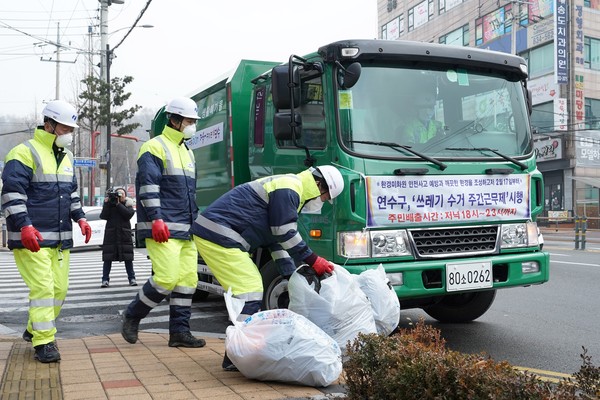 ▲ 생활폐기물 수거 모습.