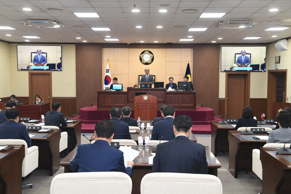 ▲ 영등포구의회, 제220회 임시회 개회.