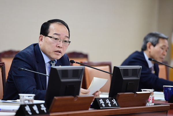 ▲ 교육위원회 장상기 위원.