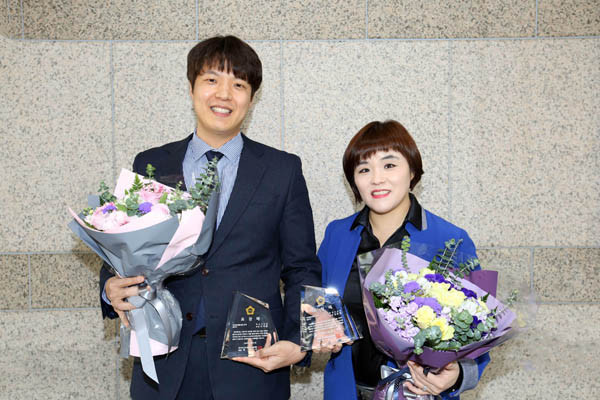 ▲ 하남시의회 김은영‧오지훈 의원이 경기도 시‧군의회 의정활동 우수의원으로 선정 됐다.