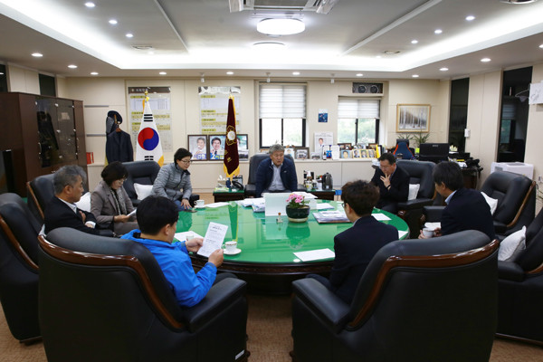 ▲ 군포시의회, 코로나19 위기 극복에 동참.