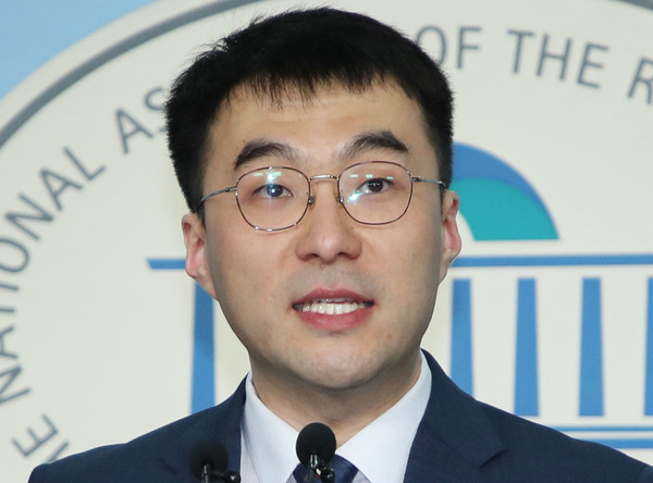 ▲ 발언하는 김남국 변호사.