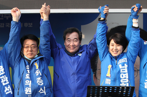 ▲ 지지 호소하는 남영희 후보.
