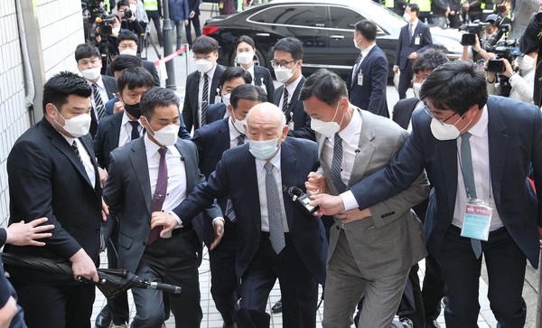 ▲ 1년만에 법원 출석하는 전두환 前 대통령.
