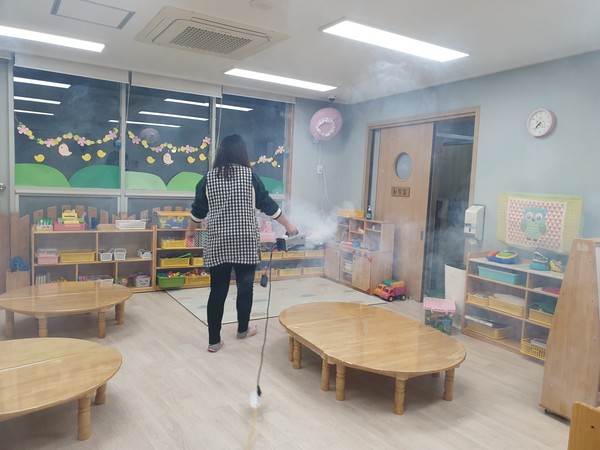 ▲ 어린이집 방역 모습.