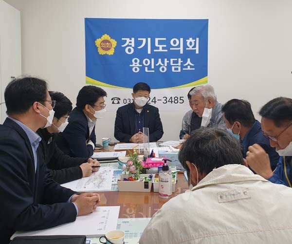 ▲ 경기도의회, 모현읍 매산2리 321번 지방도 관련 논의.