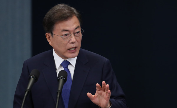 ▲ 취재진 질문에 답하는 문재인 대통령.