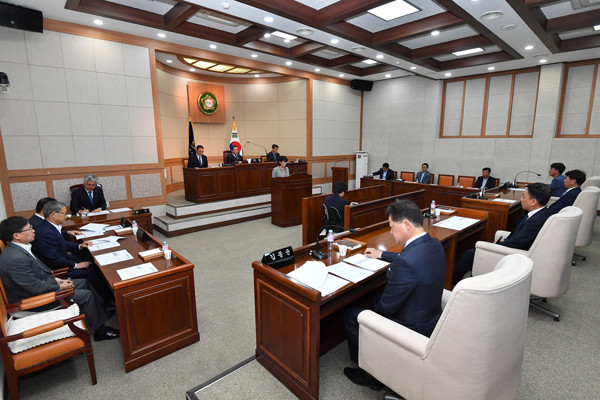 ▲ 제263회 정선군의회 임시회 제1차 본회의.