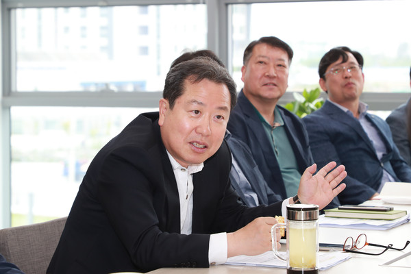 ▲ 실국소장 전략회의 주재하는 조광한 남양주시장.