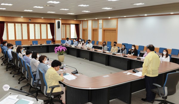 ▲ 장휘국 광주광역시교육감이 간담회에서 발언하고 있다.
