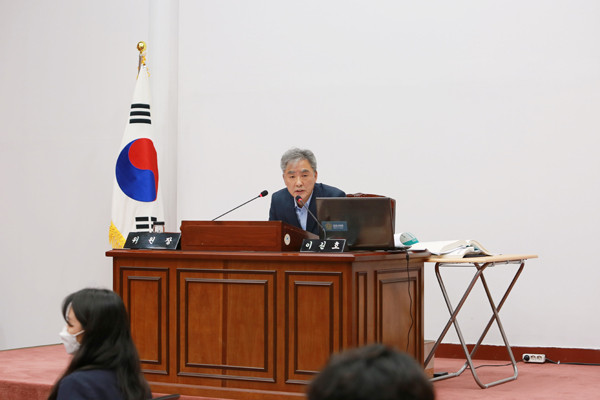 ▲ 군포시의회, 2020년 행정사무감사 마무리.