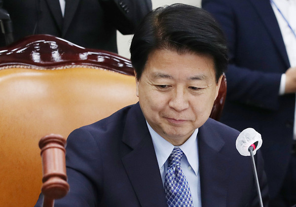 ▲ 의사봉 두드리는 노웅래 위원장.