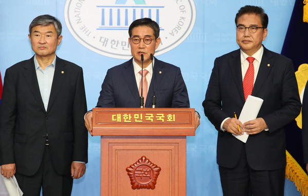 ▲ 발언하는 신원식 미래통합당 의원.