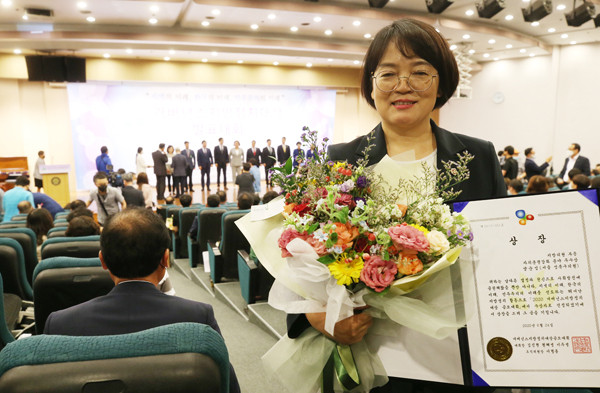 ▲ 성북구의회, 양순임 의원 거버넌스 지방정치대상 우수상 수상.