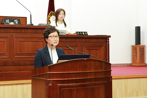 ▲ 제8대 후반기 군포시의회 성복임 의장 취임.