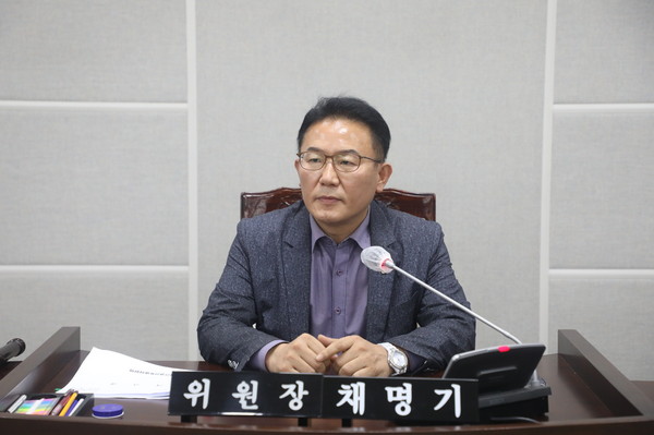 ▲ 예결특위 위원장에 채명기 의원 선임.